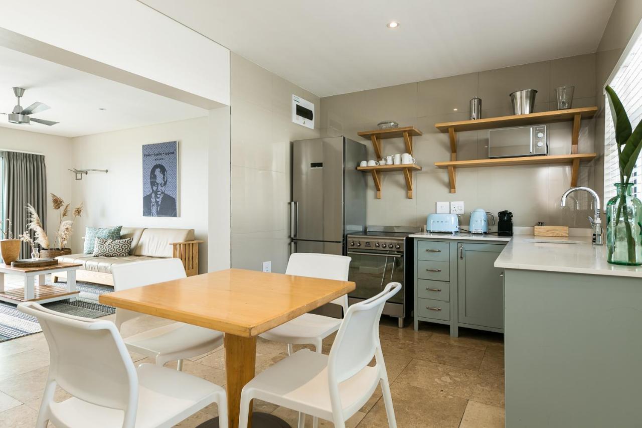 Beach Views -Camps Bay Village Cape Town Bagian luar foto